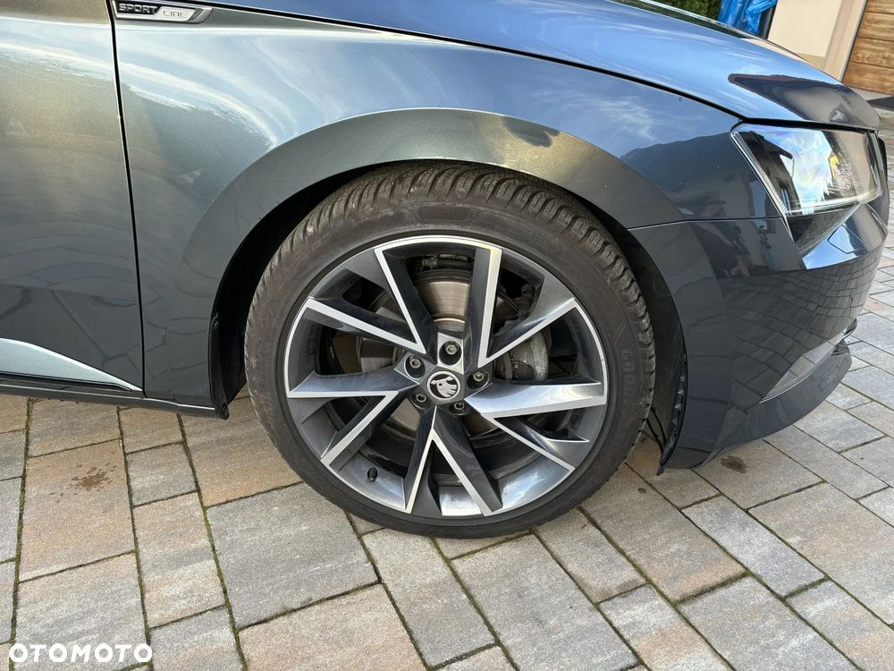 Skoda Superb 2.0 TDI SCR Sportline DSG - 10
