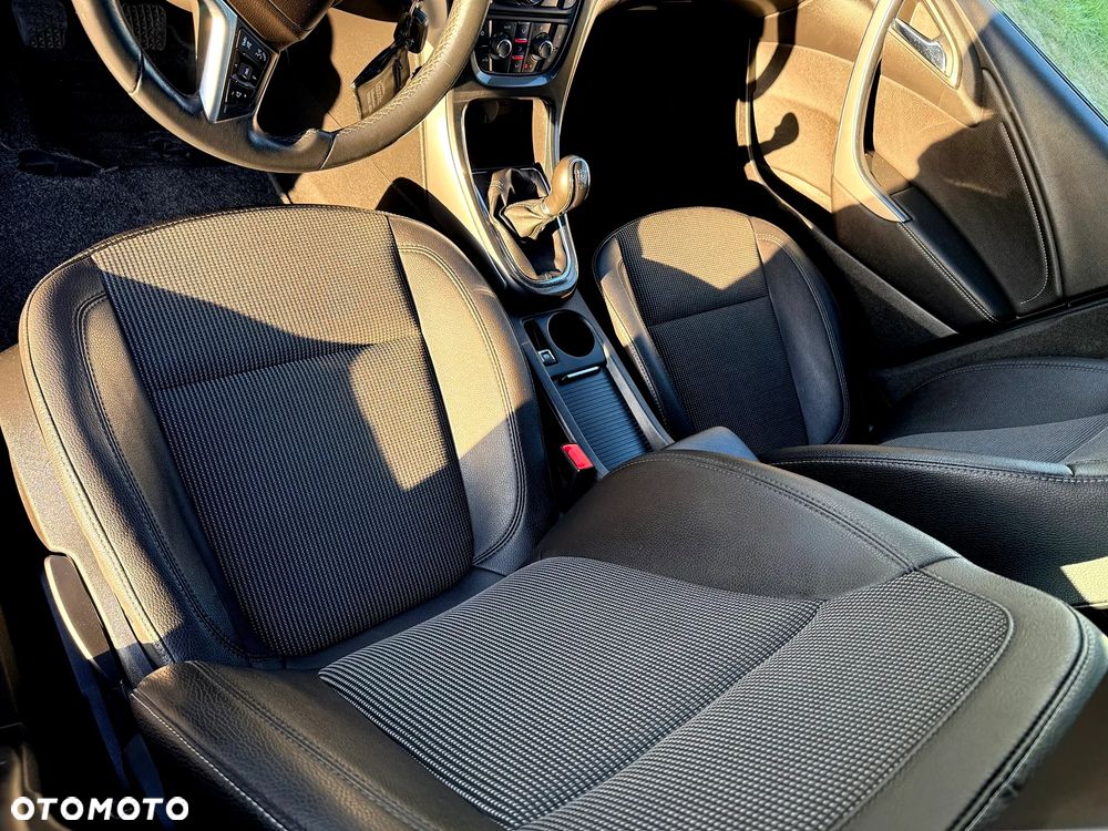 Opel Astra 1.4 Turbo Cosmo - 38