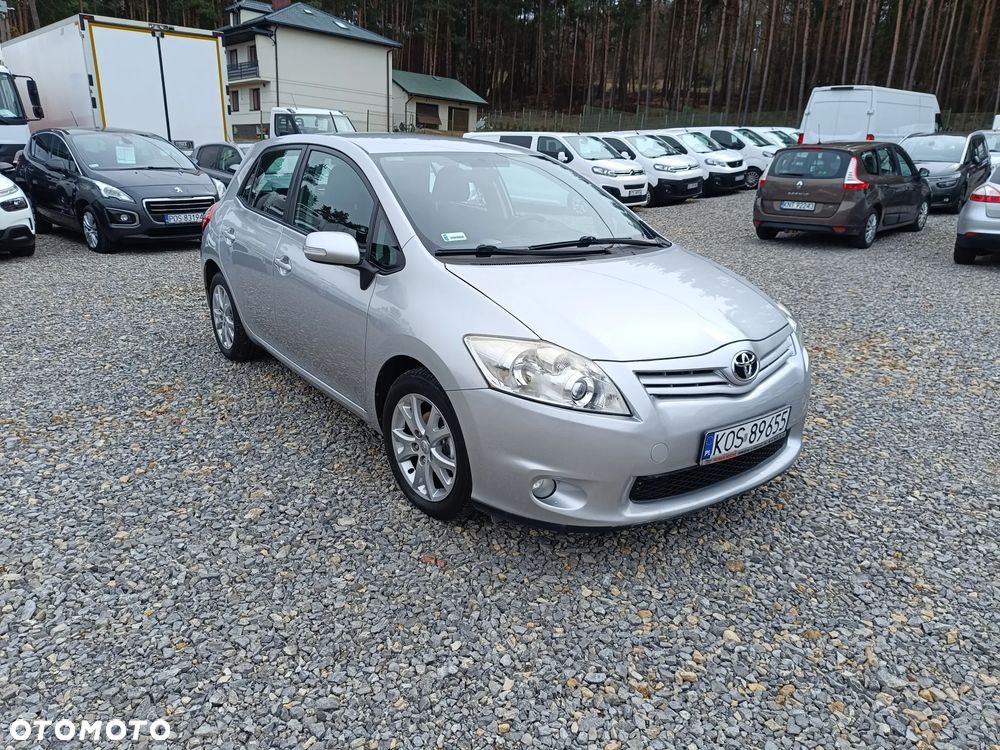 Toyota Auris 1.33 VVT-i Premium - 1
