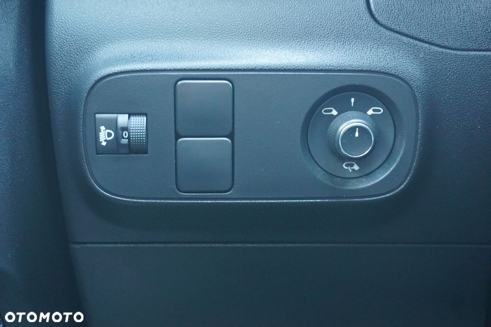 Citroën C3 1.2 PureTech Shine - 23