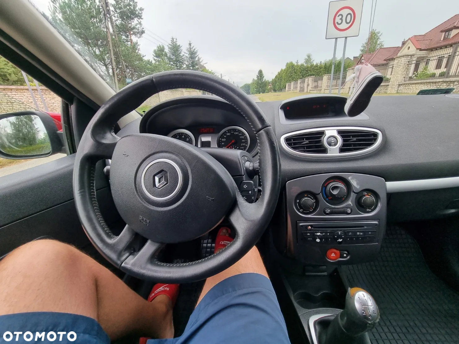 Renault Clio 1.2 16V TCE Alize Euro5 - 26