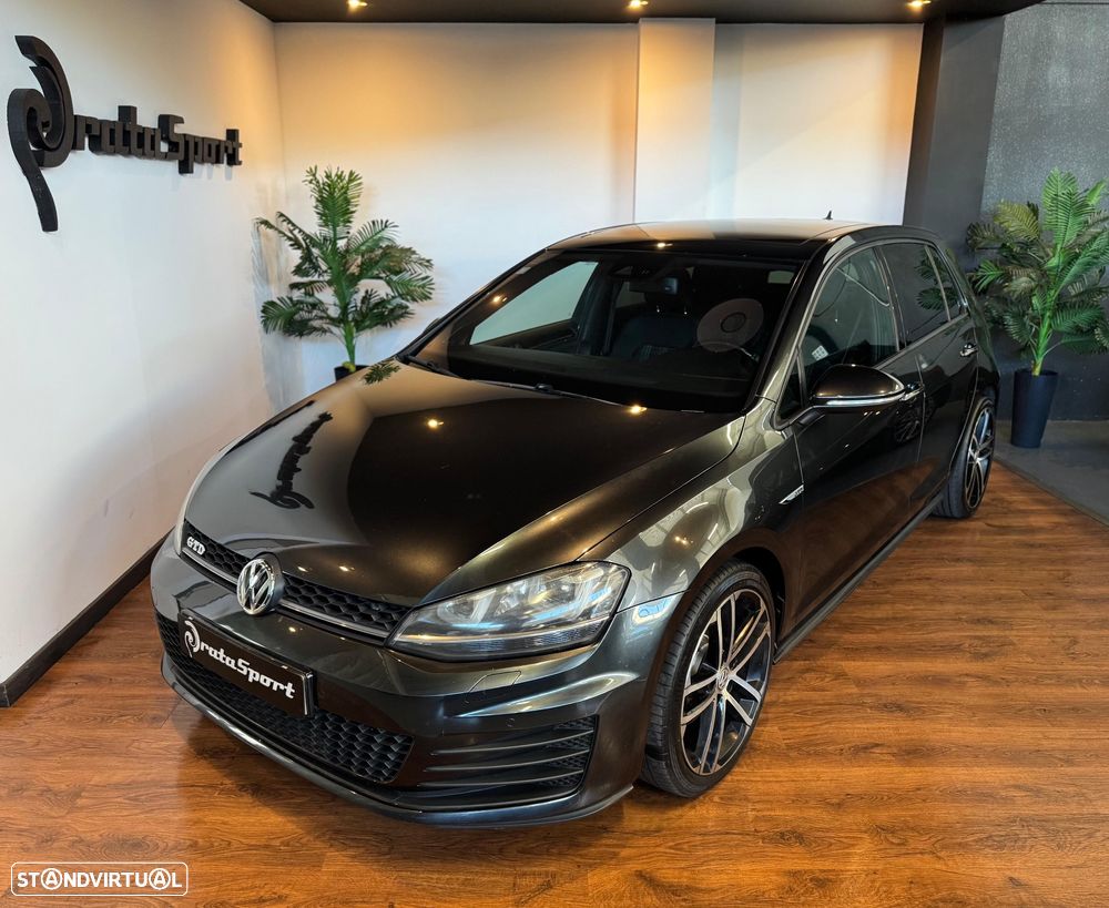 VW Golf 2.0 TDI GTD DSG - 2