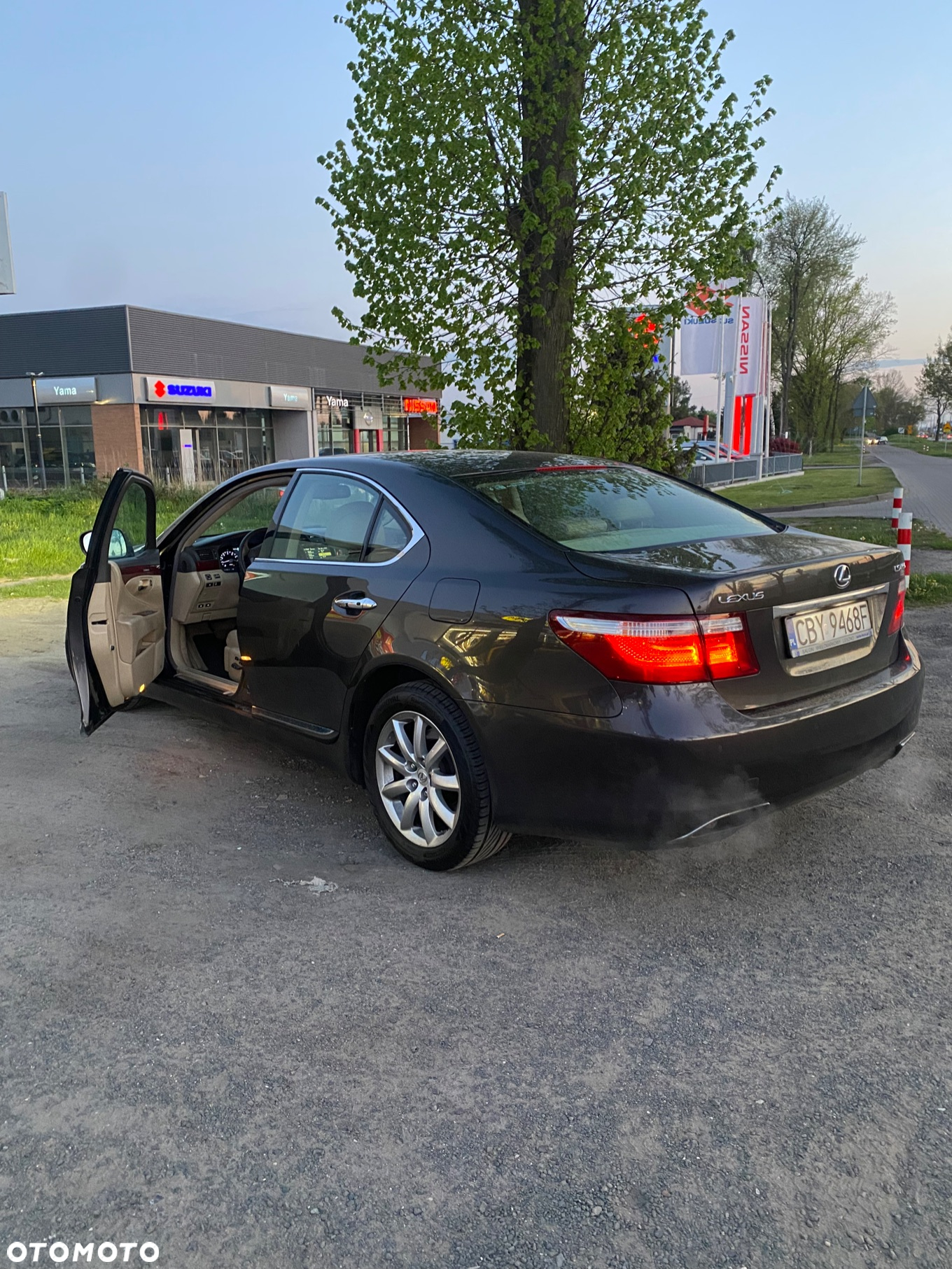 Lexus LS - 8