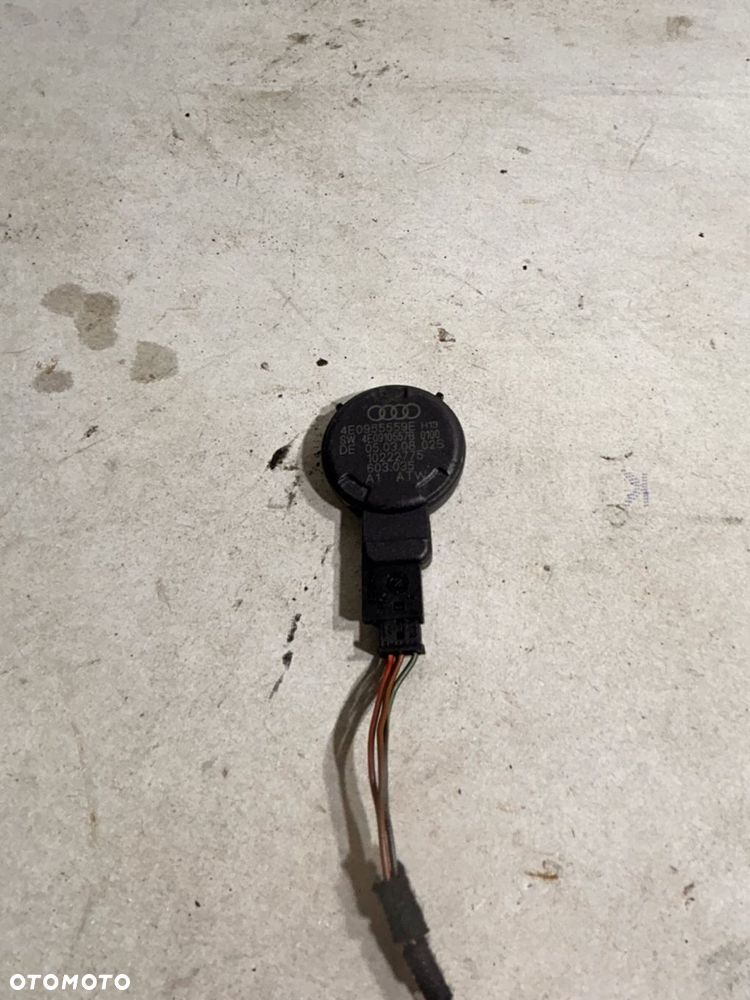 CZUJNIK SENSOR DESZCZU - AUDI A6 C6 / A8 D3 / Q7 4L / A4 B7 4E0 955 559 E - 1
