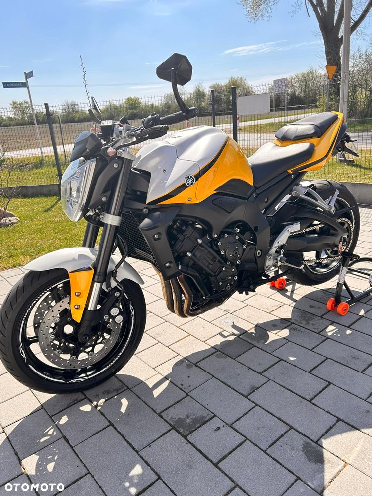 Yamaha FZ - 13