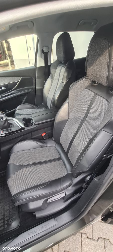 Peugeot 3008 - 13