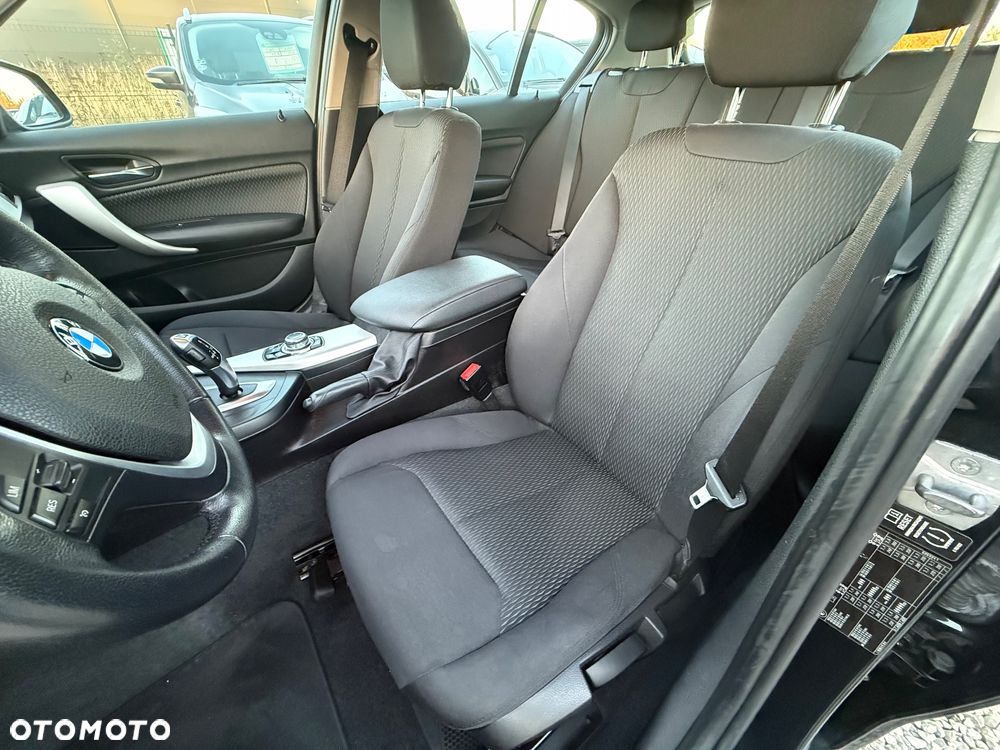 BMW Seria 1 116i - 28