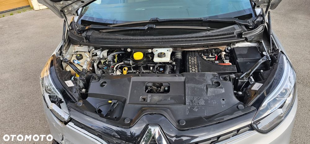Renault Scenic BLUE dCi 120 BLACK EDITION - 19