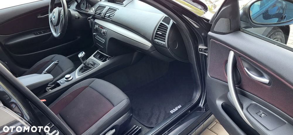 BMW Seria 1 118d DPF Edition Lifestyle - 17