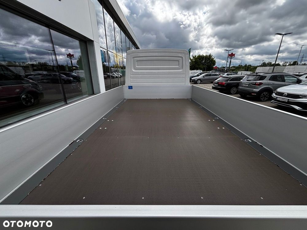 Volkswagen Crafter L4H2 140 KM DOKA 6-manual 7m - 17