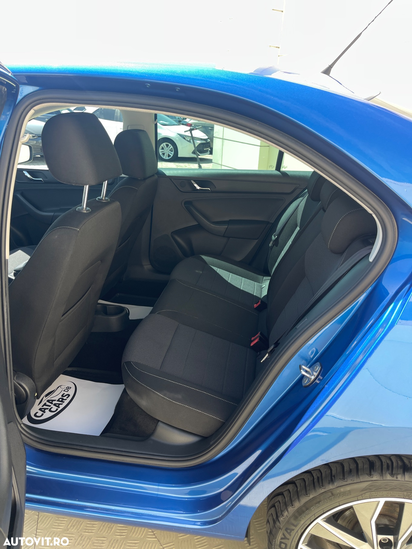 Skoda RAPID 1.2 TSI Ambition - 28