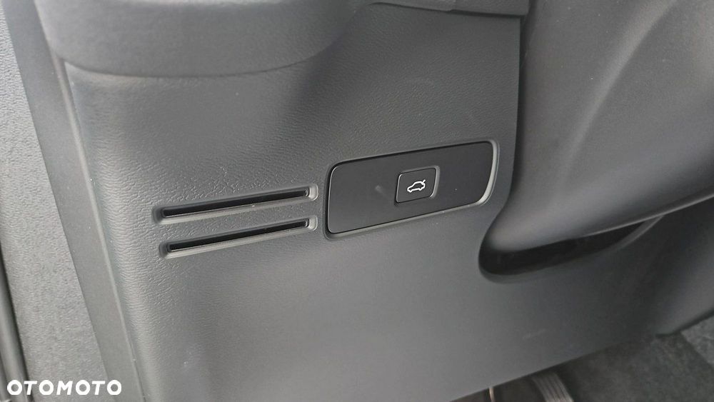 Volvo XC 40 73kWh P6 Recharge Plus - 17
