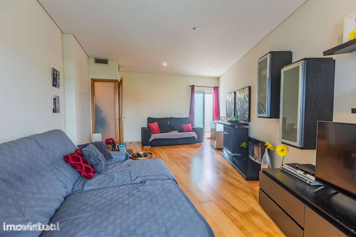 Apartamento Duplex - Rua Professor Machado Macedo, Ponta Delgada - Grande imagem: 4/23