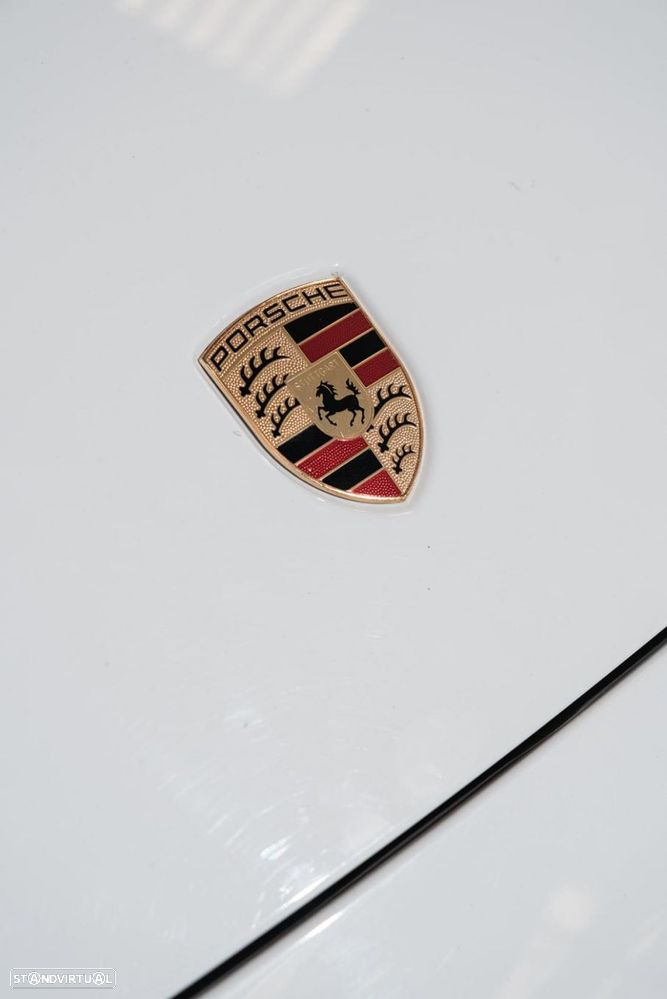 Porsche 911 (992) Carrera 4 PDK - 8