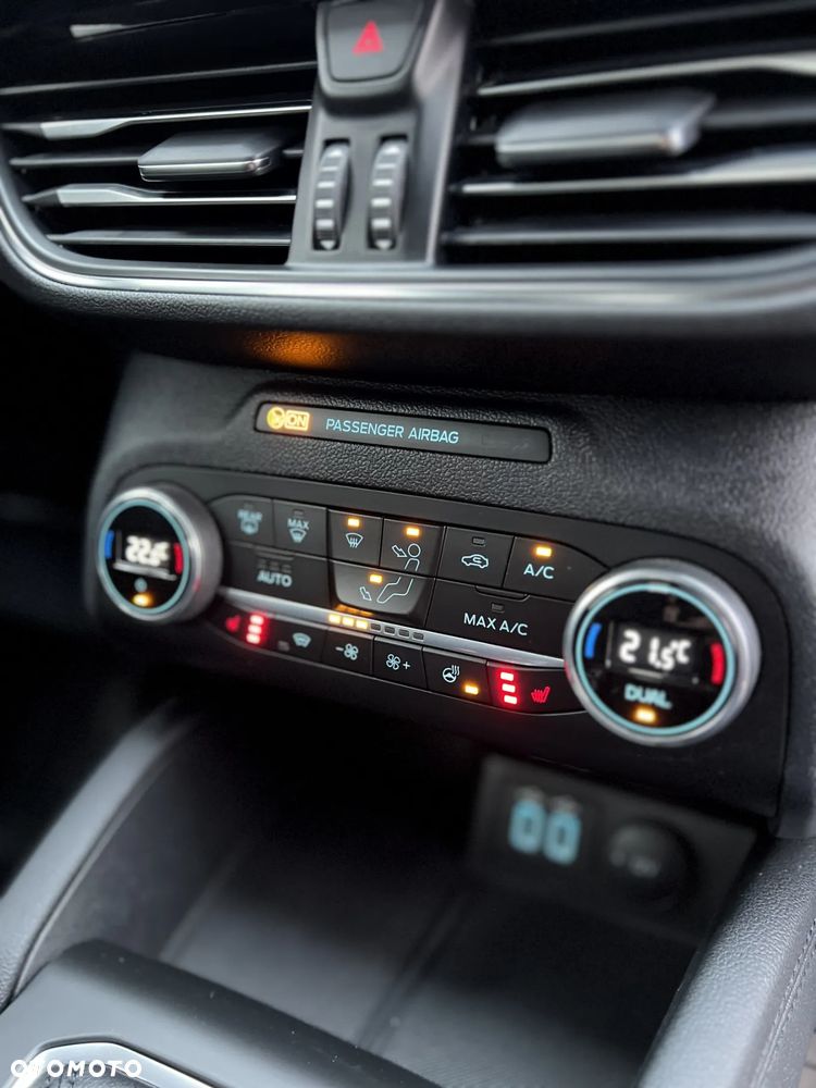 Ford Kuga 1.5 EcoBoost FWD Titanium - 11