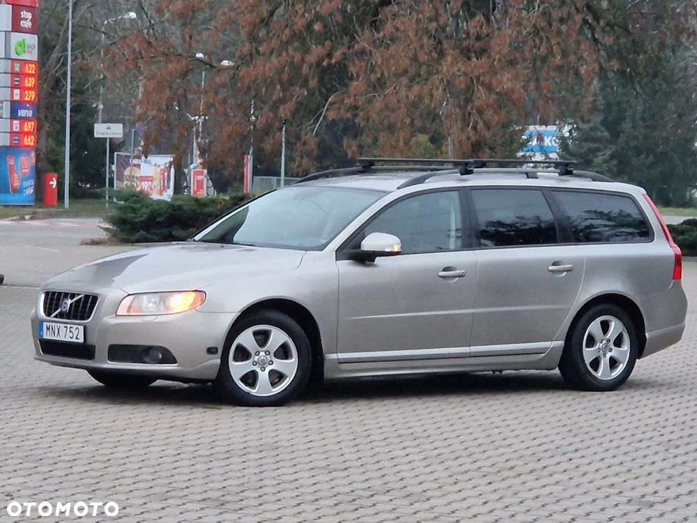 Volvo V70 2.5T AWD Summum - 21