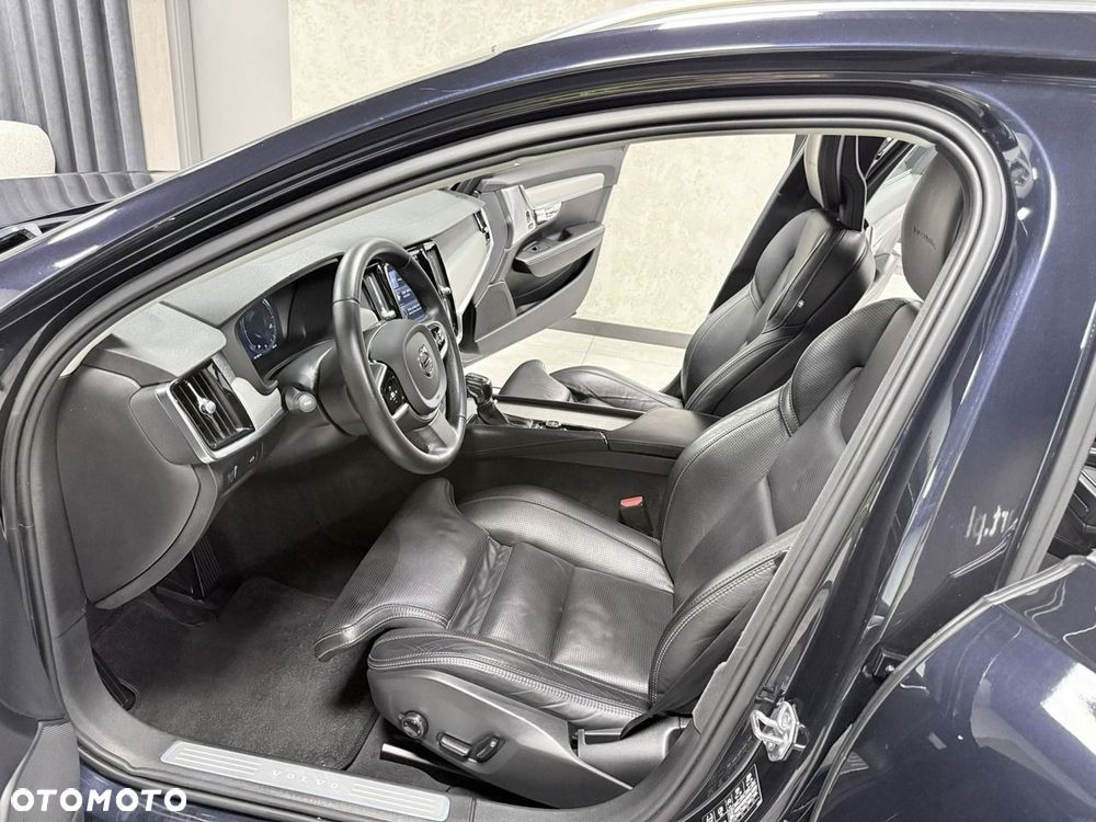 Volvo V90 D5 AWD Geartronic Inscription - 26