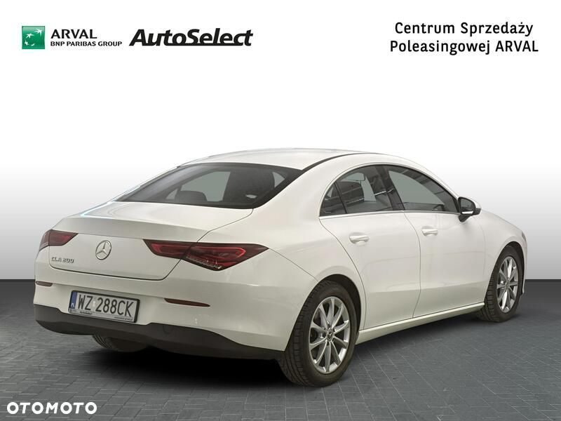 Mercedes-Benz CLA 200 7G-DCT - 6