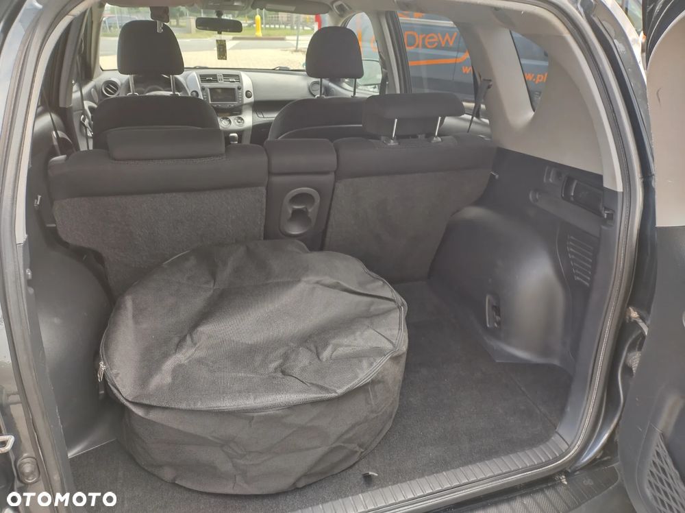 Toyota RAV4 2.2 D-4D 4x4 - 16