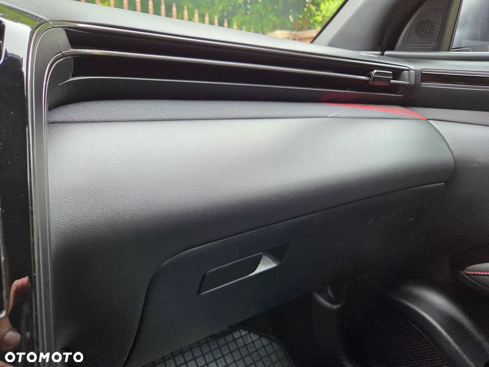 Hyundai Tucson 1.6 T-GDi N-Line 2WD - 24