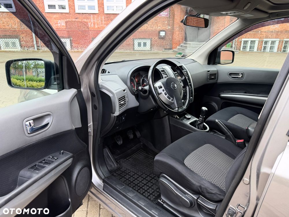 Nissan X-Trail 2.0 dCi XE - 21