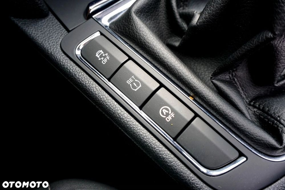 Skoda Superb 2.0 TDI Exclusive - 32