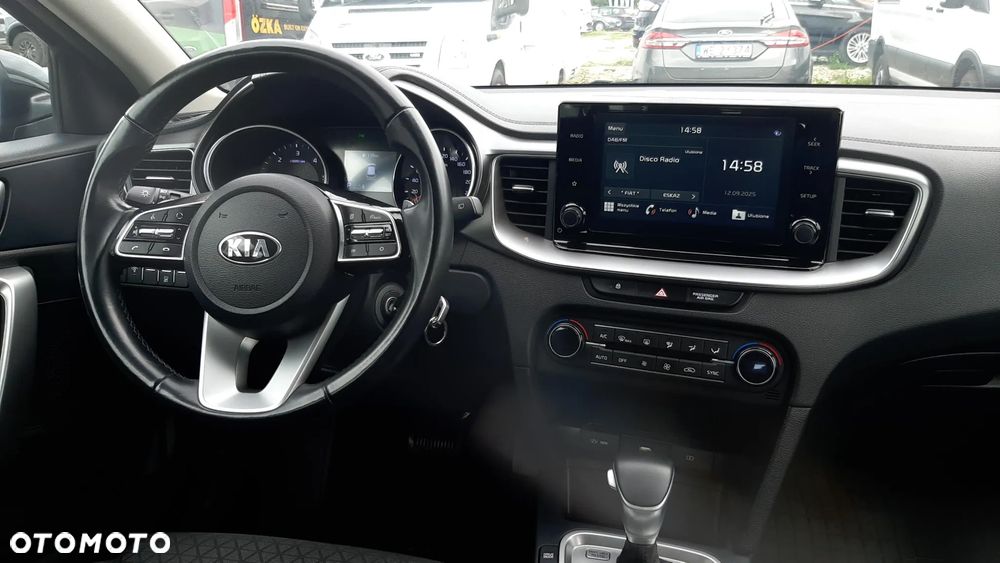 Kia Ceed 1.6 CRDi SCR M DCT - 17