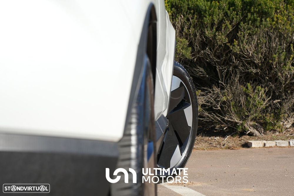 Volvo EX30 69 kWh Single Motor Extended Range Plus - 8