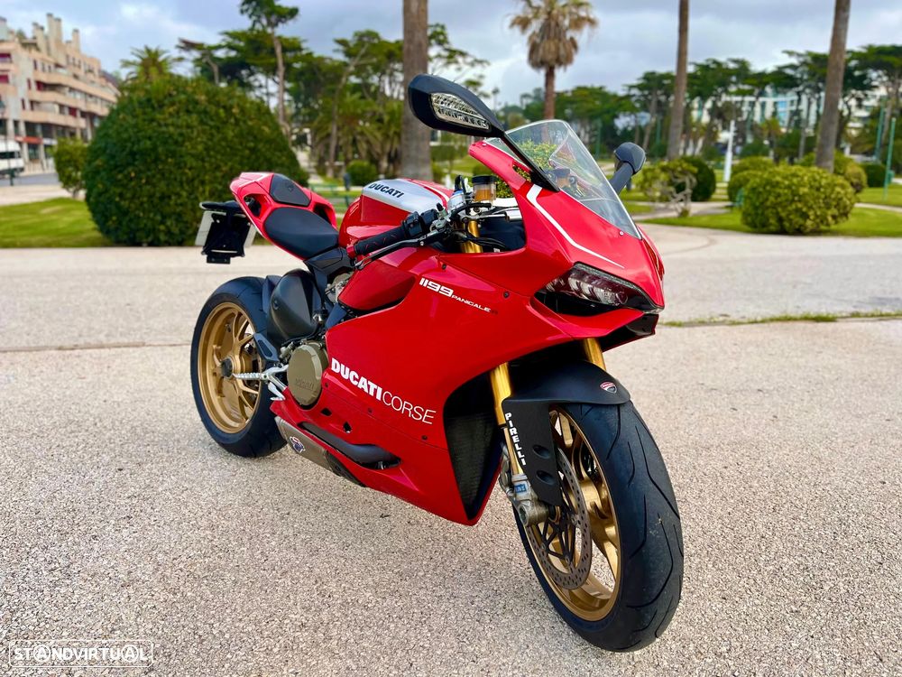 Ducati 1199 Panigale R - 7