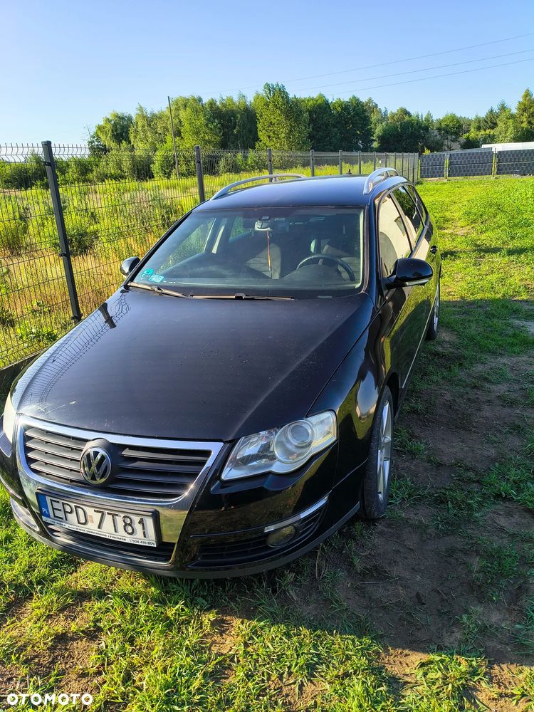 Volkswagen Passat 1.6 Sportline - 2