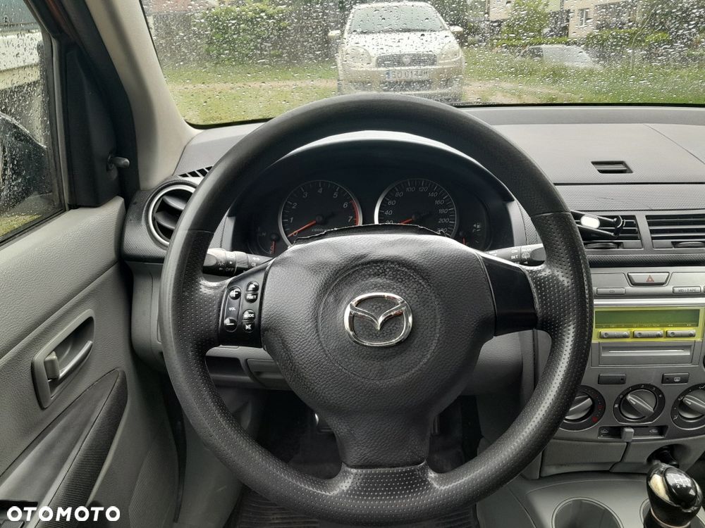 Mazda 2 - 6