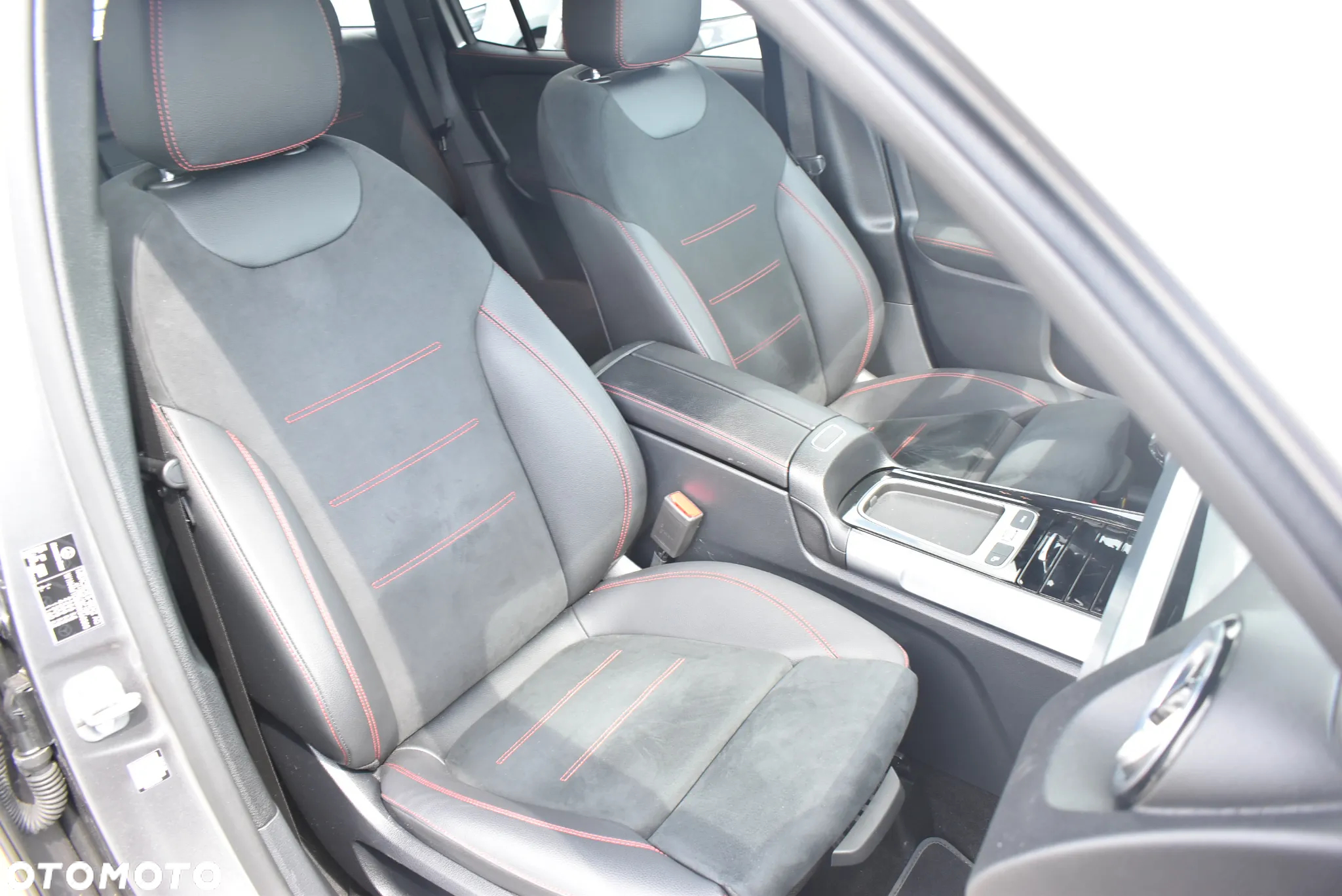 Mercedes-Benz GLB 200 d 4-Matic 8G-DCT - 19