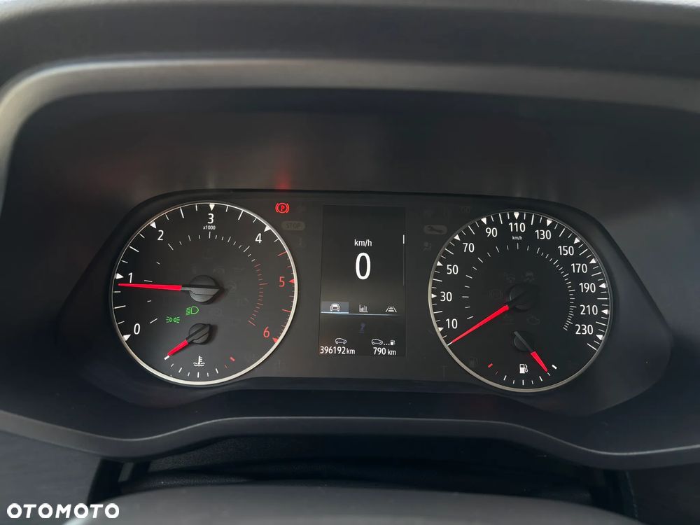 Renault Trafic 2.0 dCi - 12