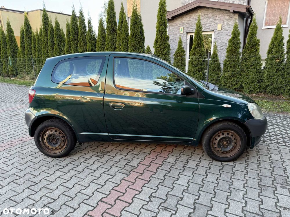 Toyota Yaris - 4