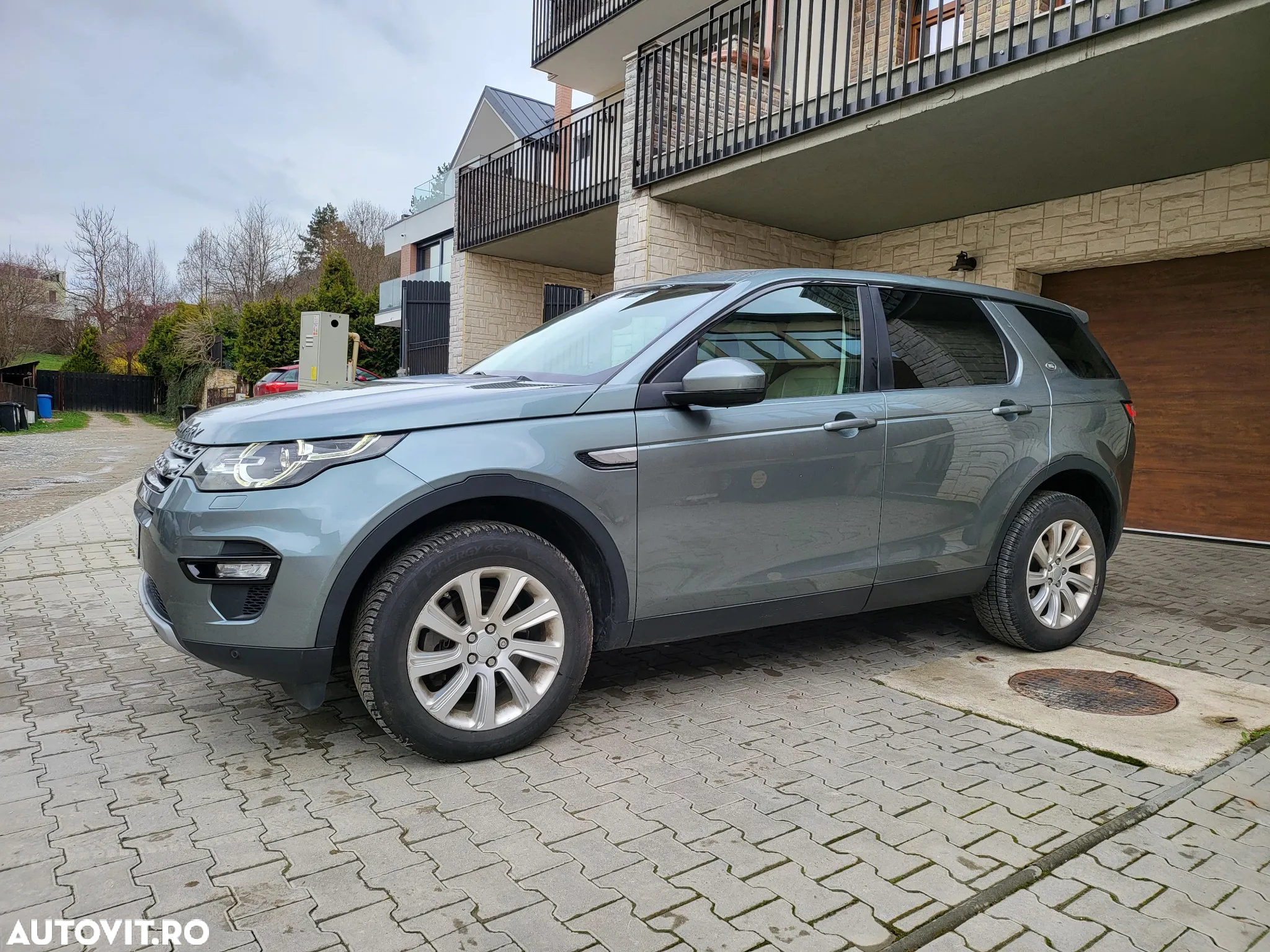 Land Rover Discovery Sport - 2