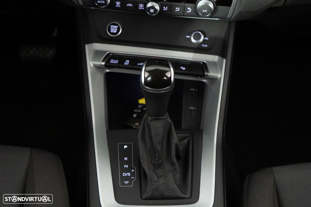 Audi Q3 45 TFSIe S tronic - 27