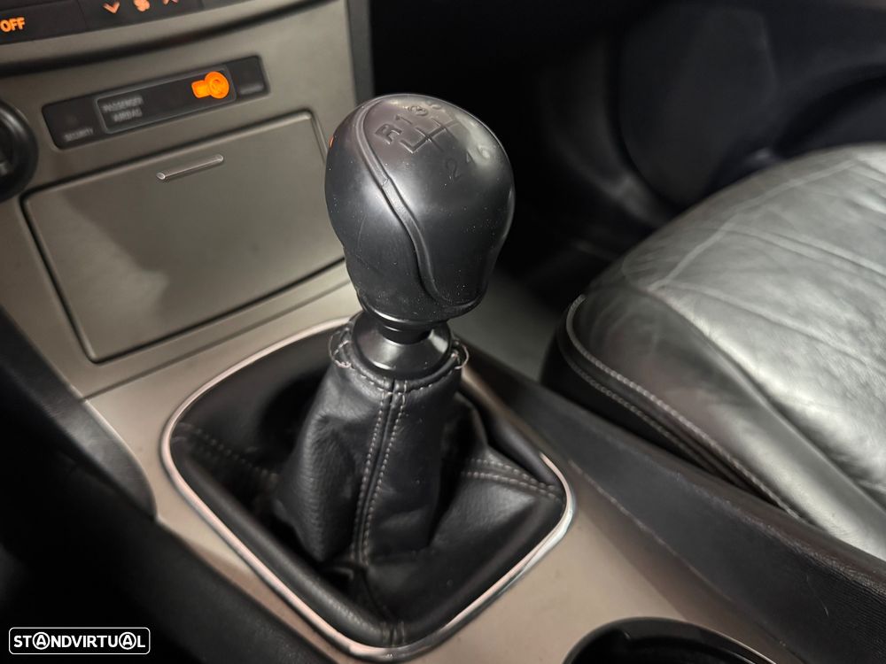 Toyota Avensis SW 2.0 D-4D Exclusive +Pele+GPS - 32