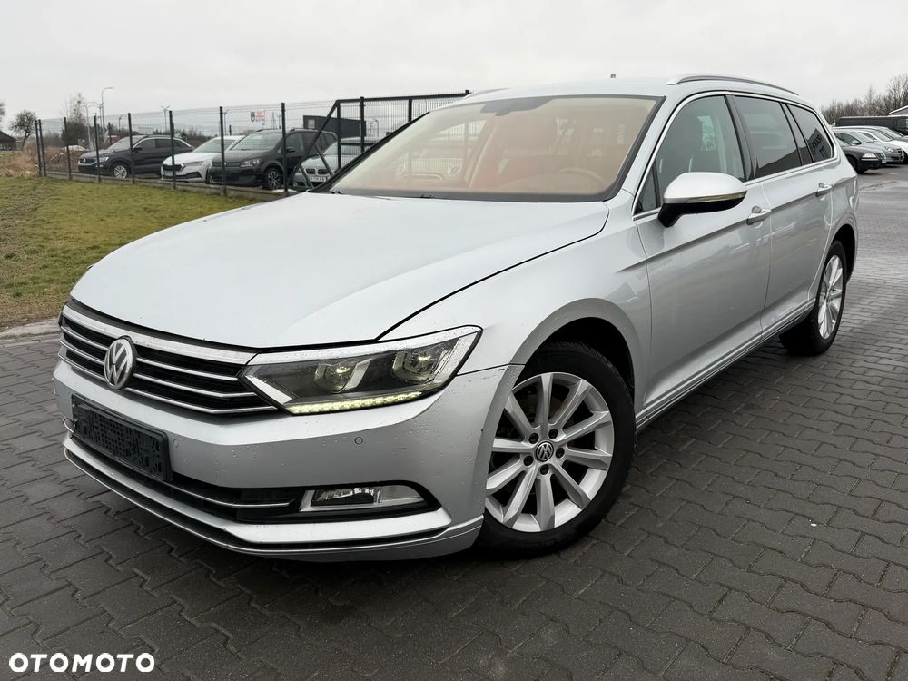 Volkswagen Passat 1.6 TDI (BlueMotion Technology) DSG Trendline - 1