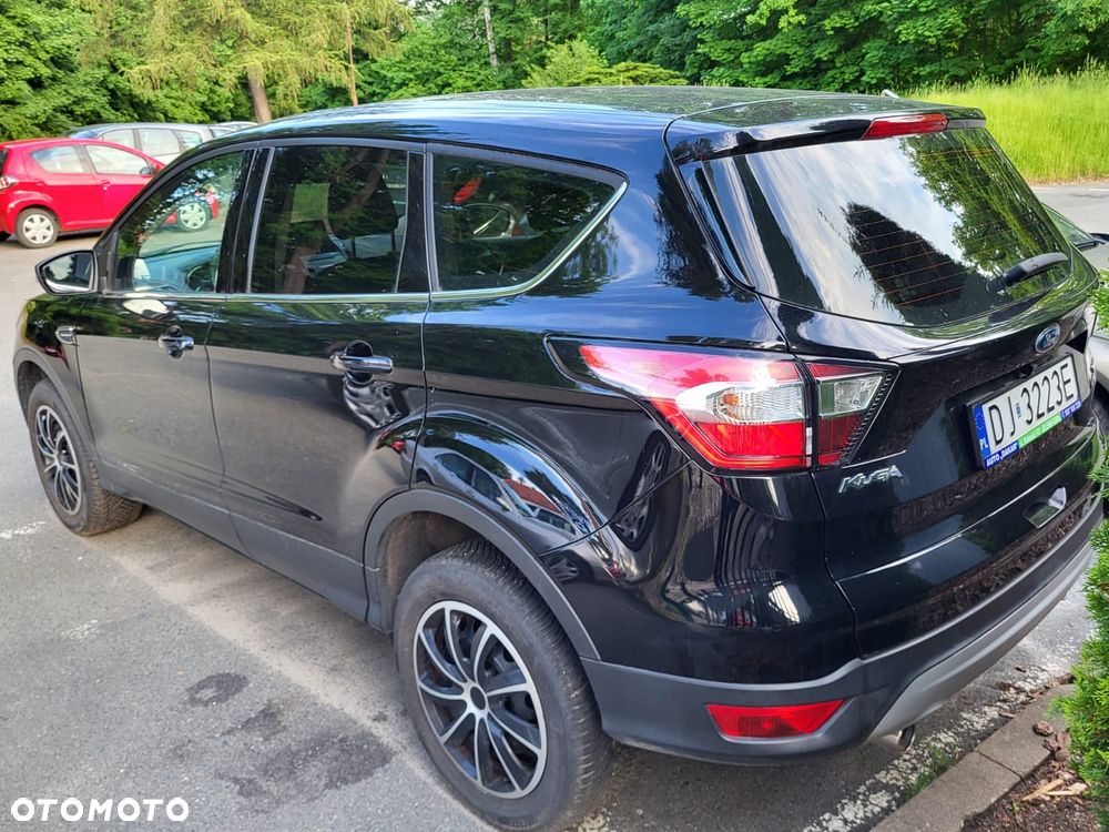 Ford Kuga 1.5 EcoBoost 2x4 Trend - 5