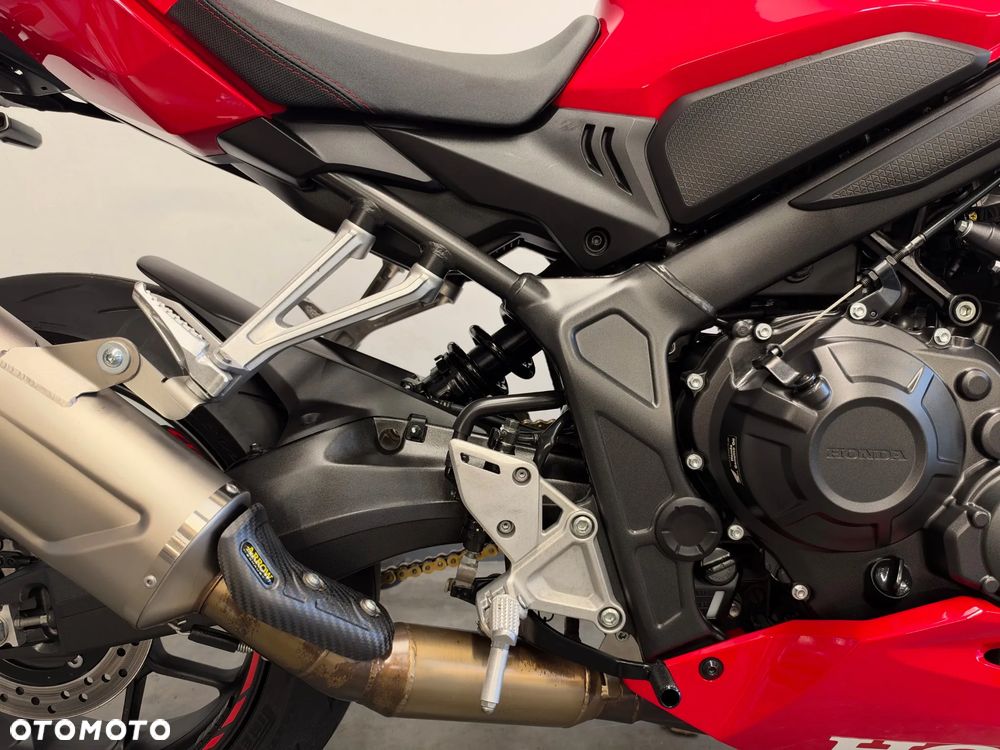 Honda CBR - 35