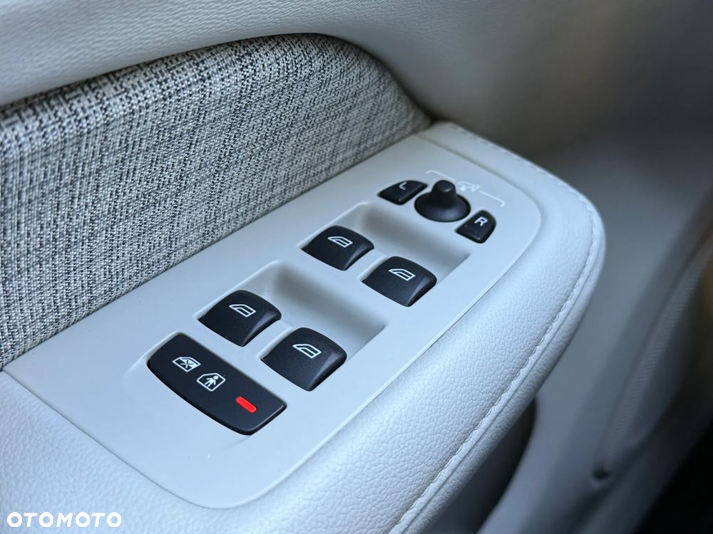 Volvo V60 B4 D Core - 21