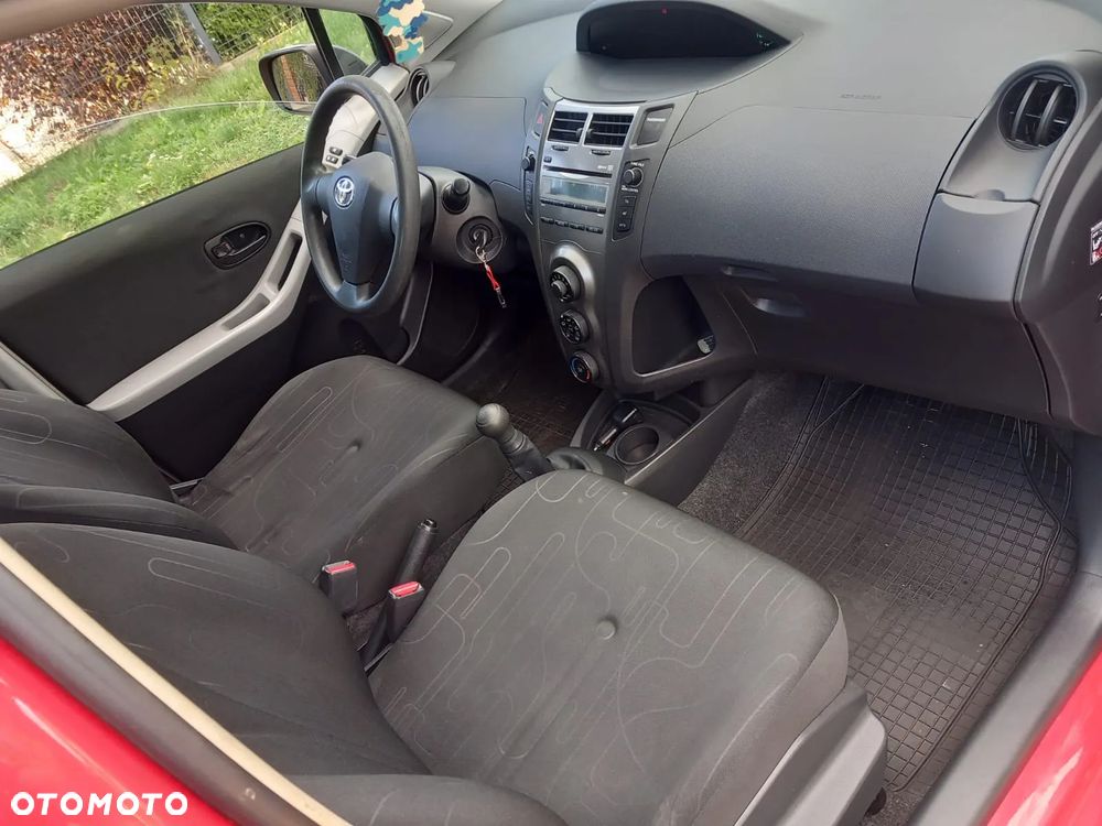 Toyota Yaris - 5