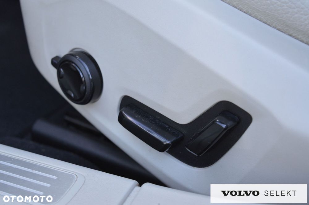 Volvo V90 Cross Country - 26