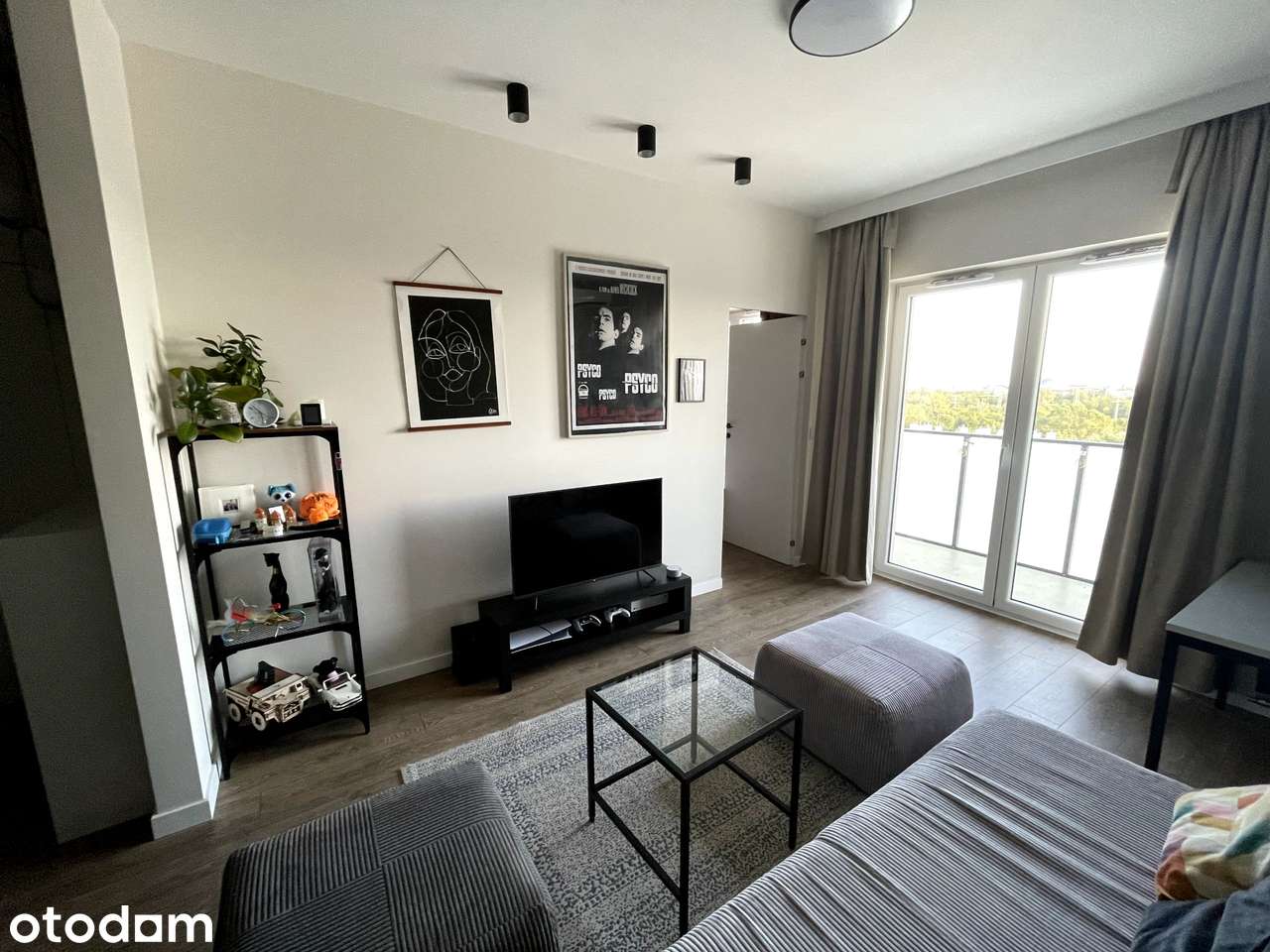 Wynajem, Warszawa, Wola, 43,5 m2, 2 pokoje, balkon, miejsce garażowe.