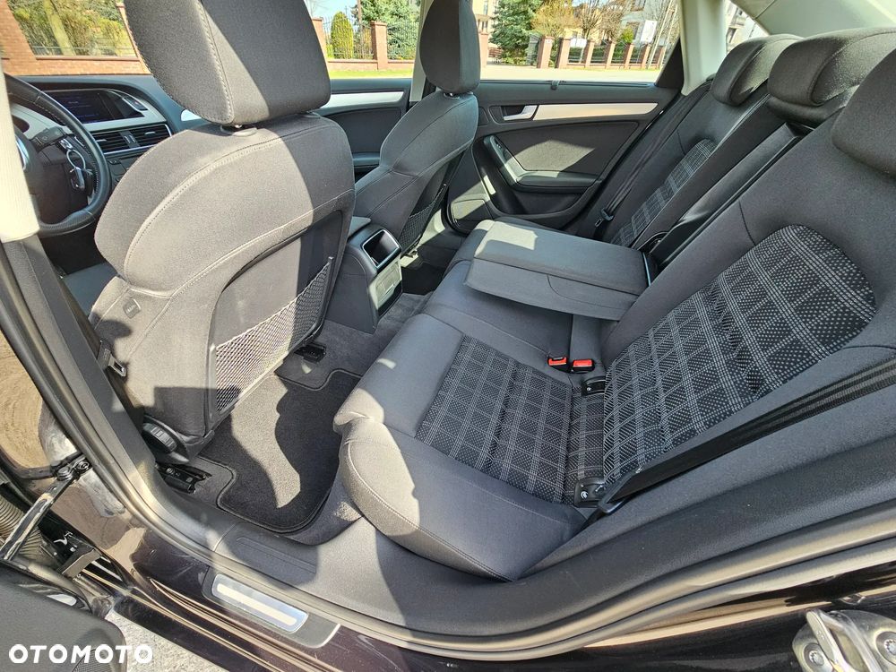 Audi A4 Limousine 2.0 TDI DPF S line Sportpaket (plus) - 18