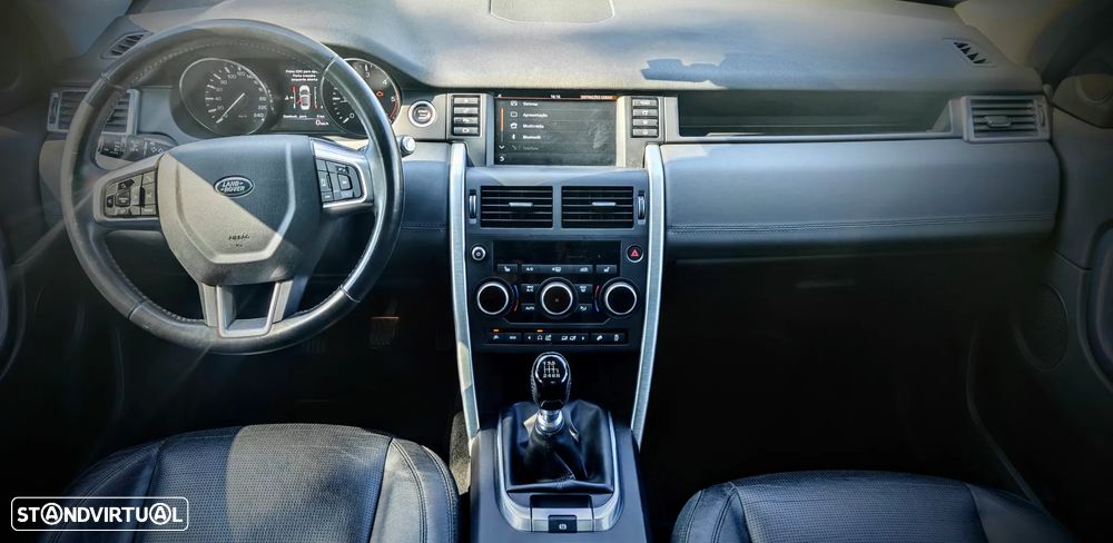 Land Rover Discovery Sport TD4 HSE Luxury - 8