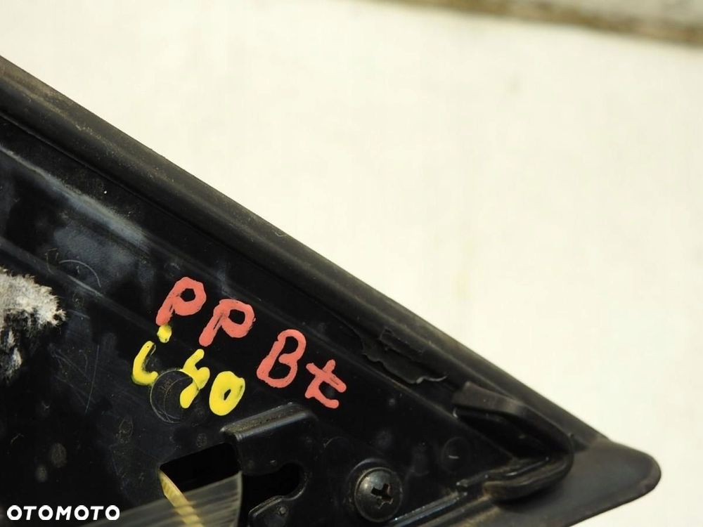 TRÓJKĄT OSŁONA BŁOTNIKA PRAWY PRZÓD HYUNDAI I40 861903Z000 - 2
