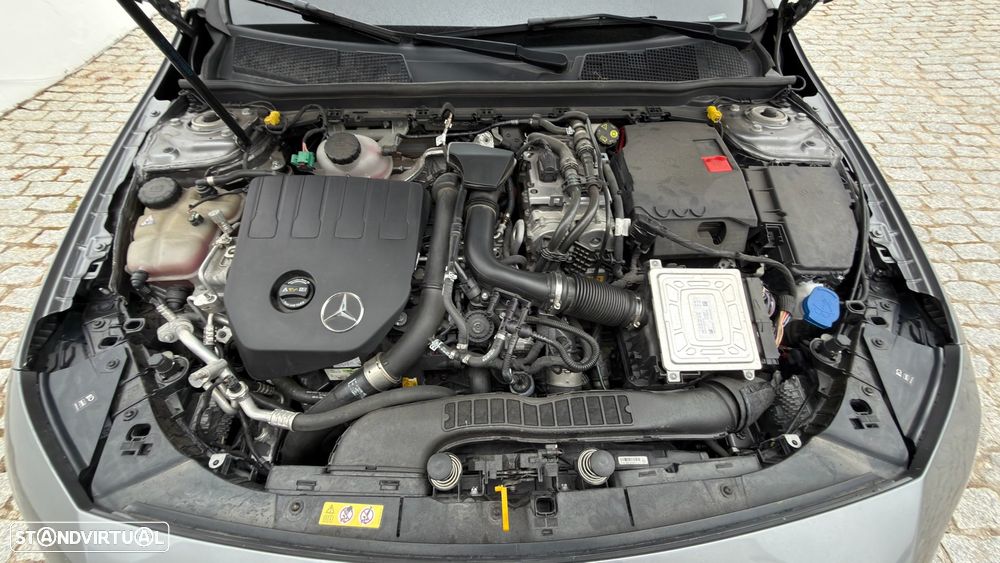 Mercedes-Benz A 250 e AMG Line - 9