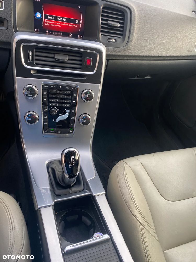 Volvo S60 T5 Drive-E Summum - 18