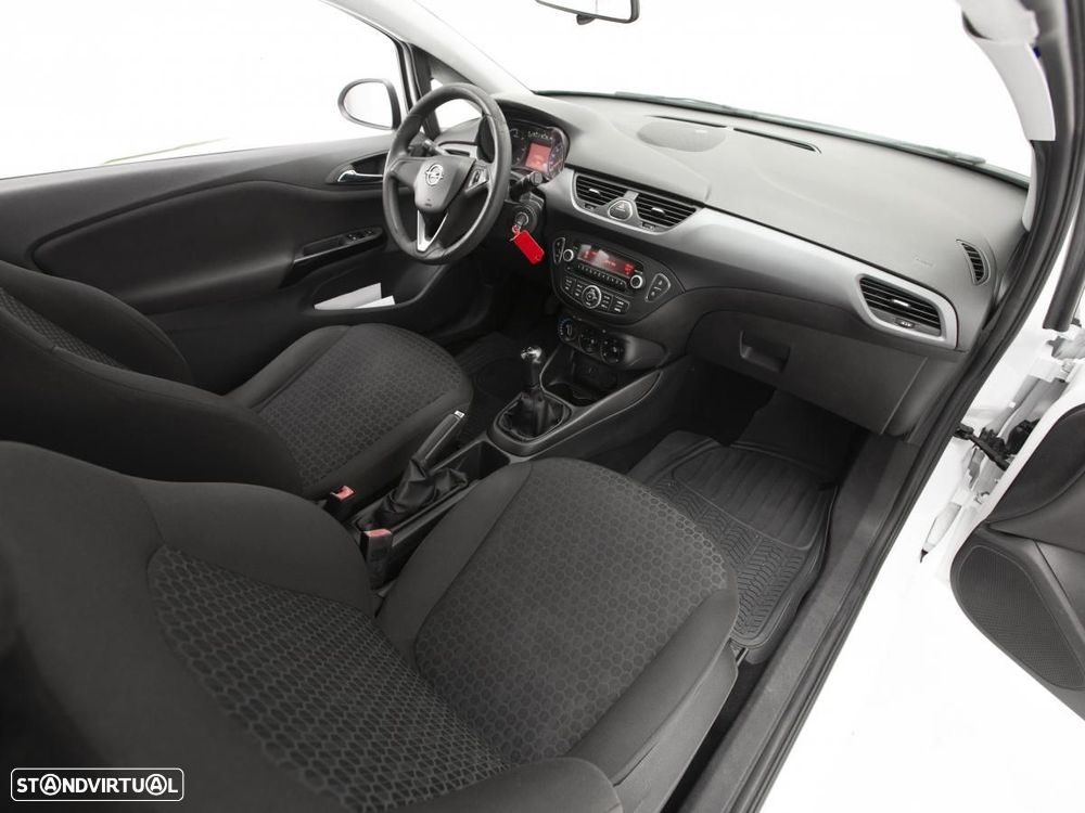 Opel Corsa Van Outro - 9